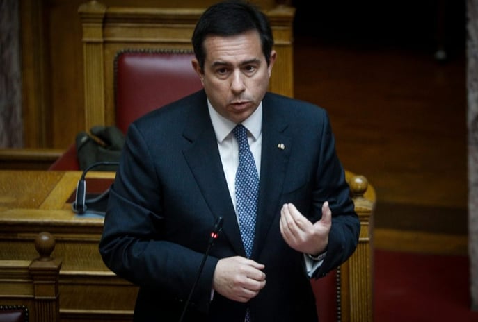 Yunanistan'da tatil yapan Vatandaşı Koruma Bakanı Mitarakis istifa etti