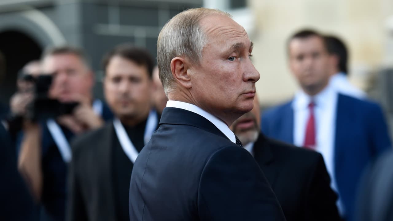 Güney Afrika'da ana muhalefet partisi Putin'in tutuklanması için mahkemeye başvurdu