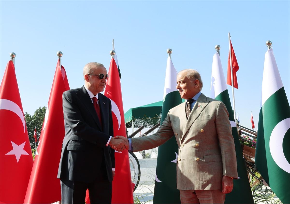 Cumhurbaşkanı Erdoğan Pakistan'da