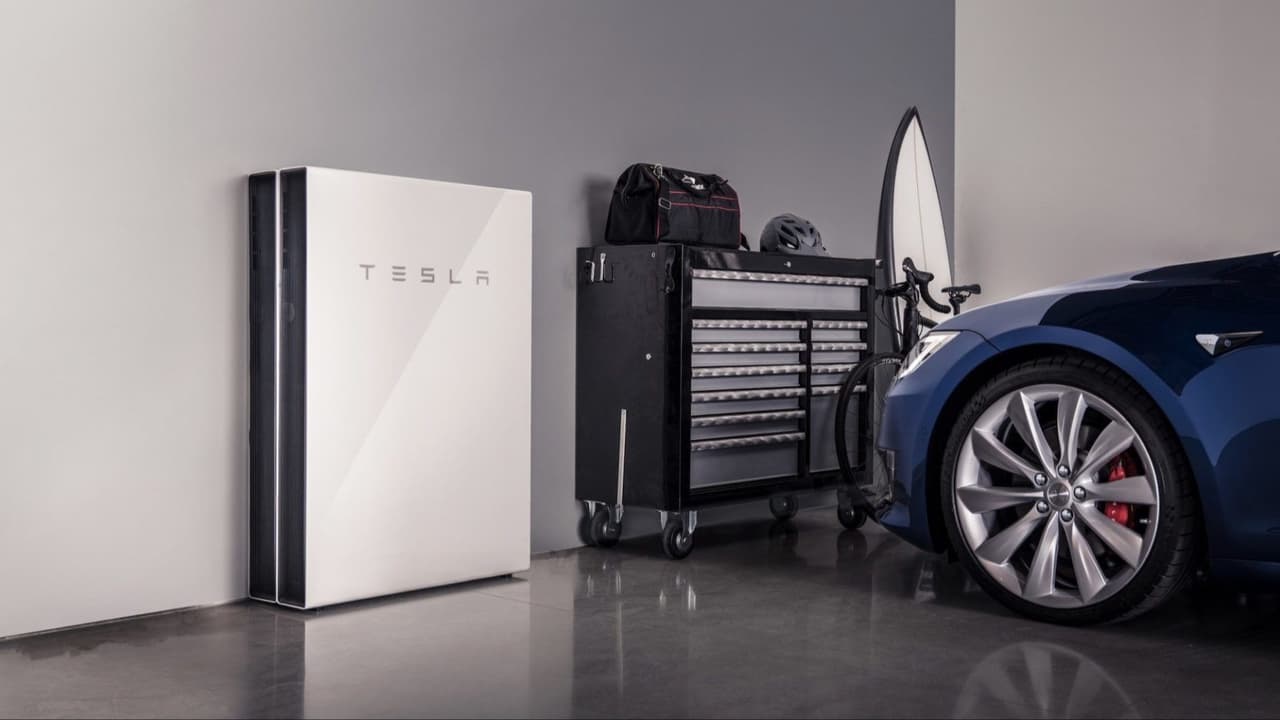 Tesla arabalar, artık güneş enerjisiyle şarj edilebilecek