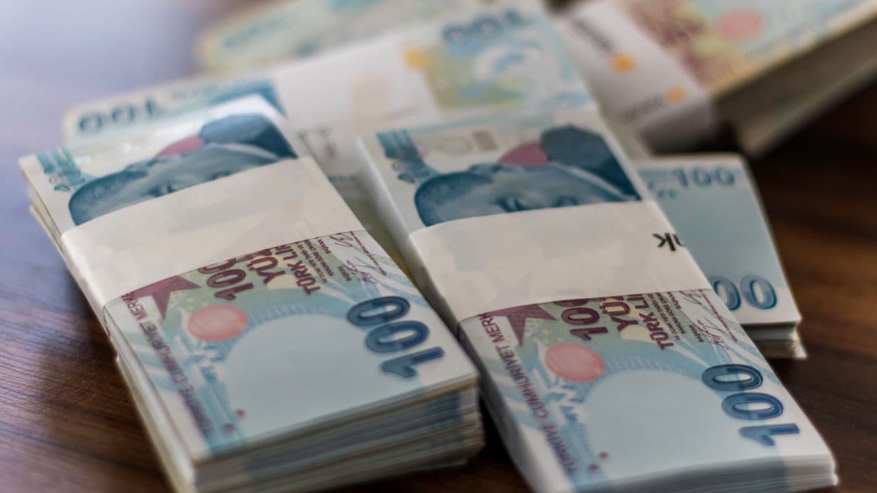 Bütçe Şubat ayında 153,8 milyar TL açık verdi