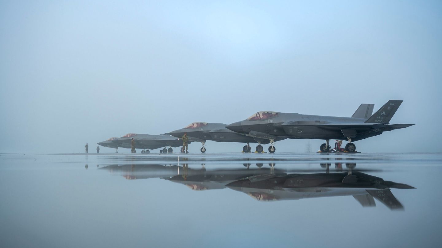 Pentagon Lockheed Martin ile F-35 üretim sözleşmesi imzaladı