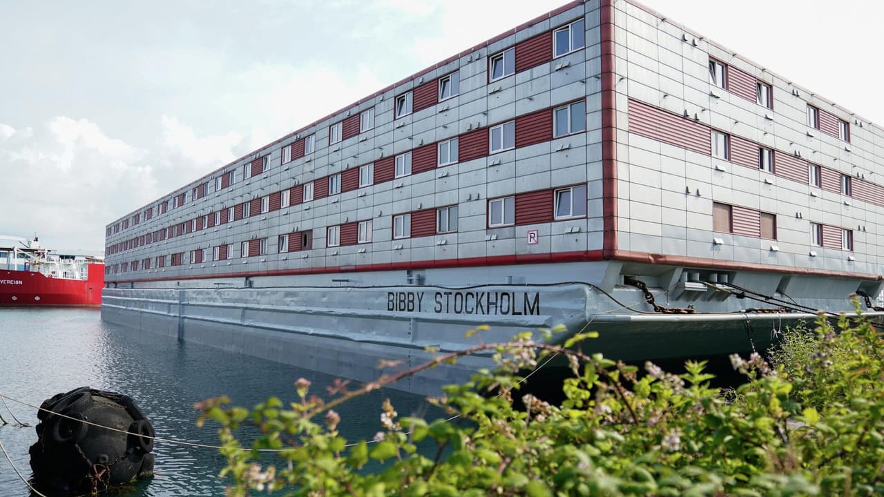İngiltere'den skandal: Sığınmacı gemisindeki bakteriden geç haberdar!