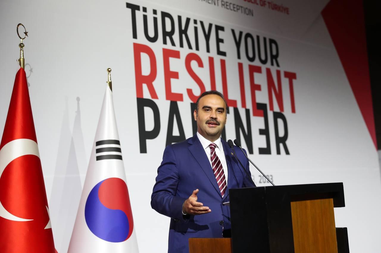 Bakan Kacır: Türkiye yatırımlar için en doğru adres