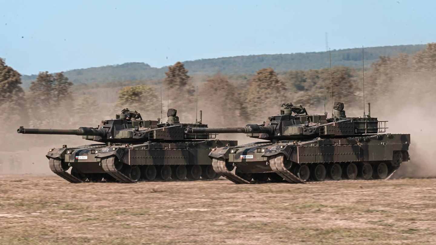 Polonya, K2 tanklarını yerel olarak üretecek