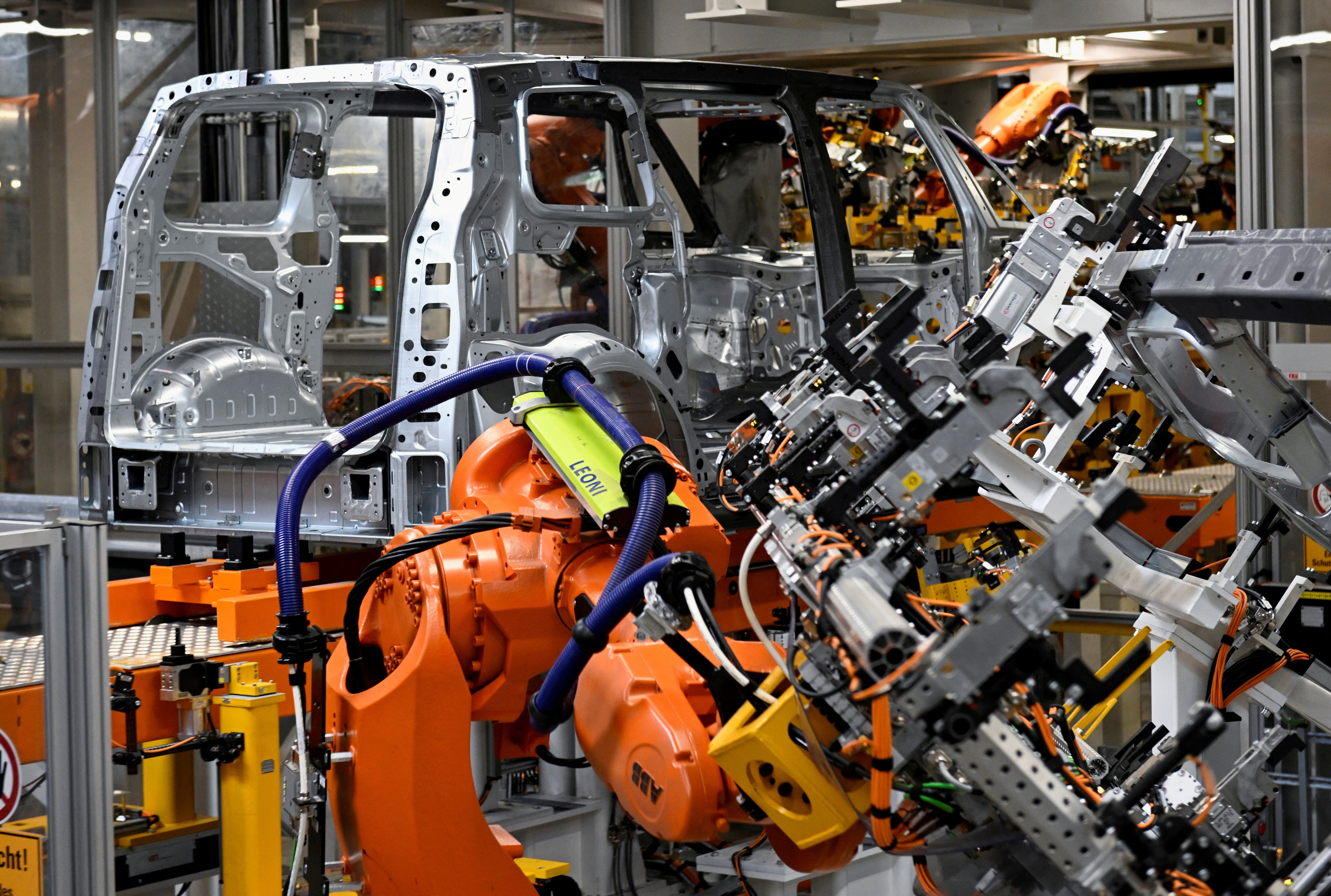 Hannover'deki Volkswagen ticari araç fabrikası. (Reuters)