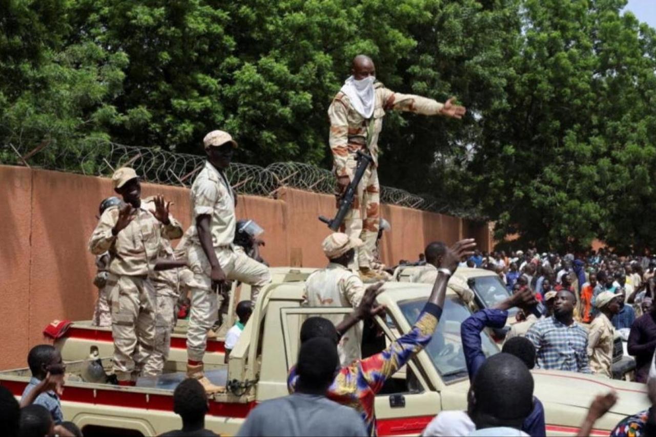 Gabon'da darbe: Eski Fransız sömürgelerinde askeri müdahaleler neden yaygınlaştı?
