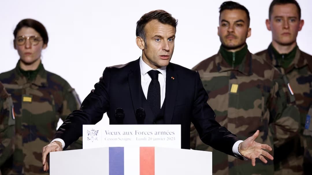Macron: Avrupa sadece ABD silahlarına bağımlı olamaz