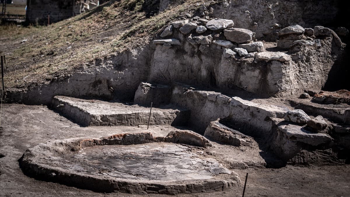Pulur Höyük kazılarında 7 bin yıllık yaşam izine rastlandı