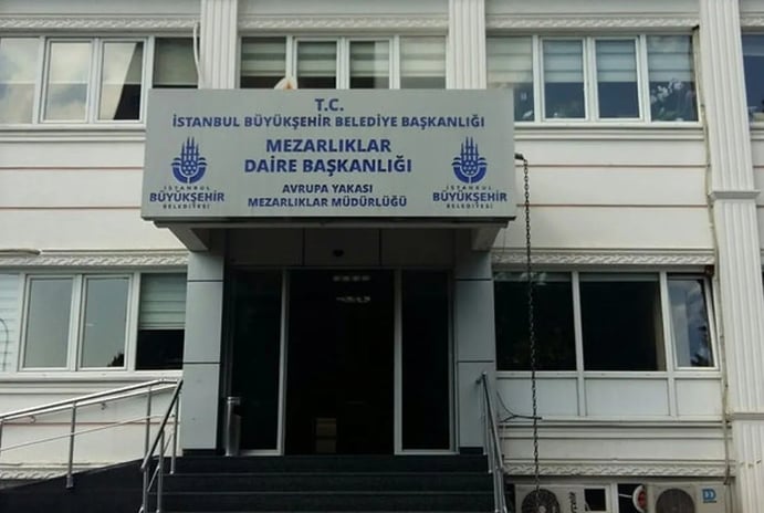 İBB Alevileri ‘Mezarlıklar Dairesi’ne bağlamış