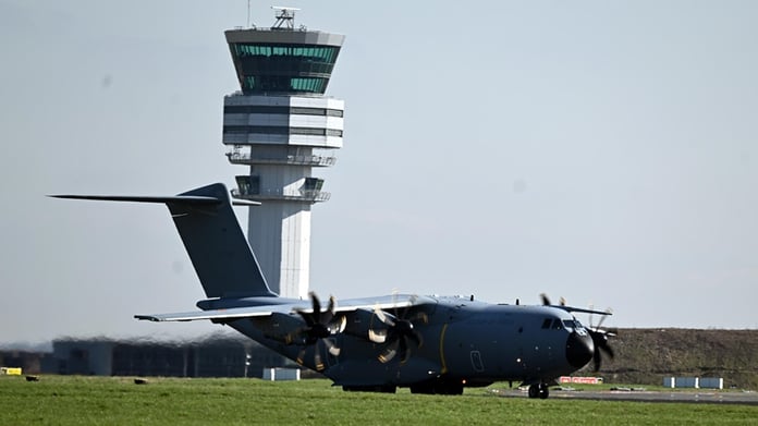Almanya Ortadoğu'daki binlerce yurttaşı için tahliye planı hazırlıyor