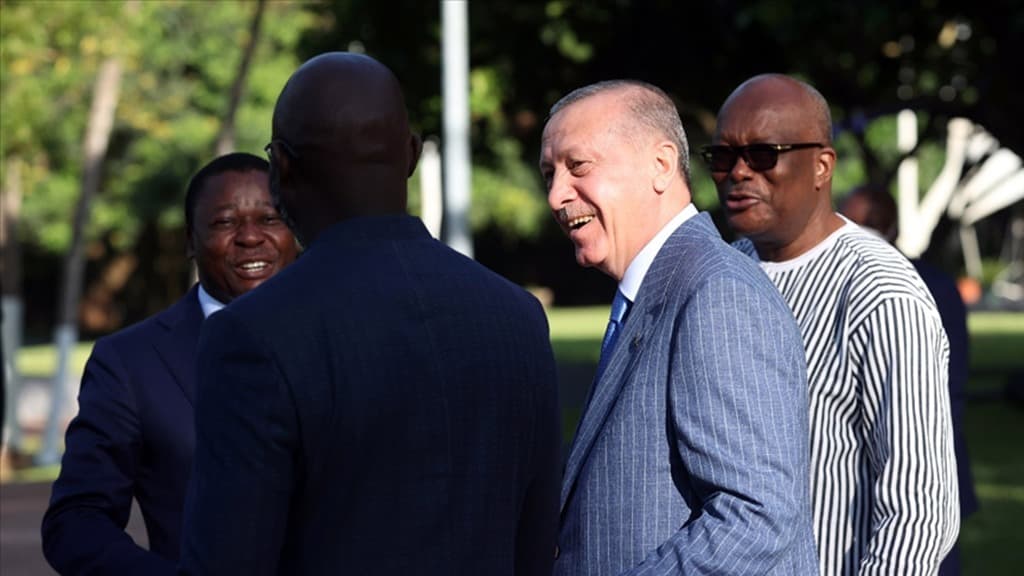 Middle East Eye: Türkiye Batı Afrika'da Fransa'nın yerini mi alıyor?