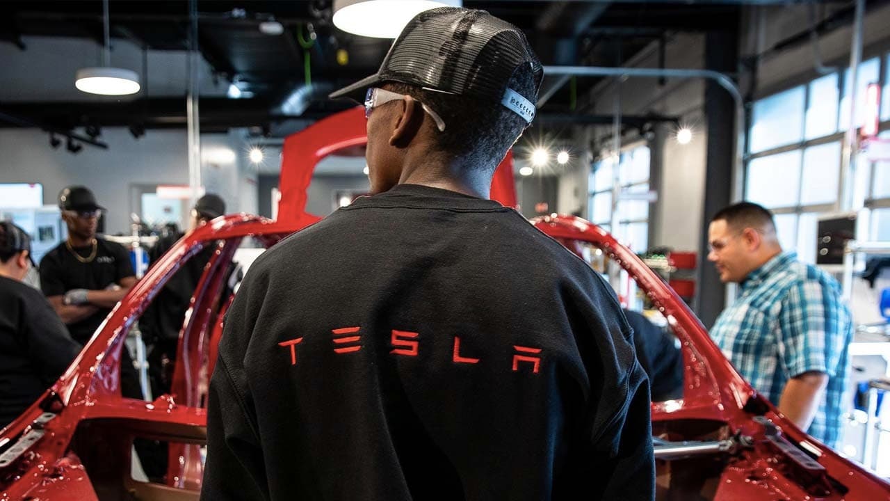 Tesla'ya "siyahi işçilere iş yerinde ırkçılık yapıldığı" iddiasıyla dava açıldı