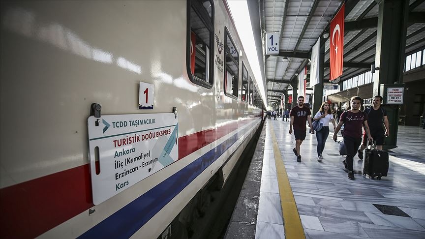 Turistik Doğu Ekspresi. Fotoğraf: AA
