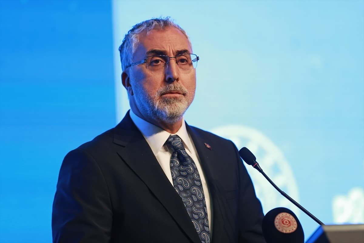 Vedat Işıkhan: CHP, Toplu Sözleşme İkramiyesini İptal Etti