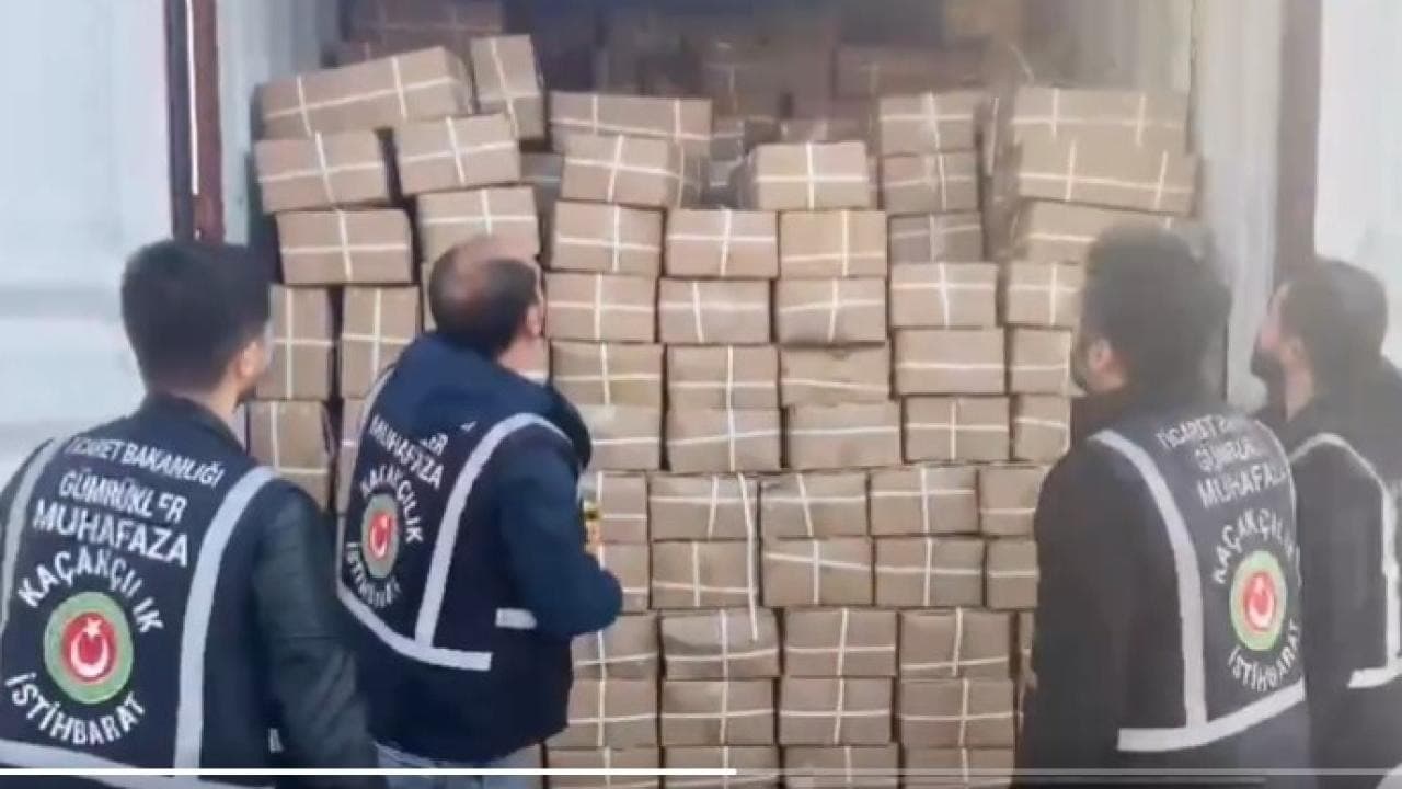 Gümrük kapılarında milyonlarca liralık kaçakçılık engellendi