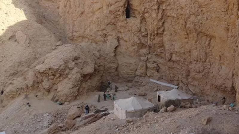 Mısır'da 3 bin 500 yıl öncesine ait bir firavun mezarı ortaya çıkarıldı