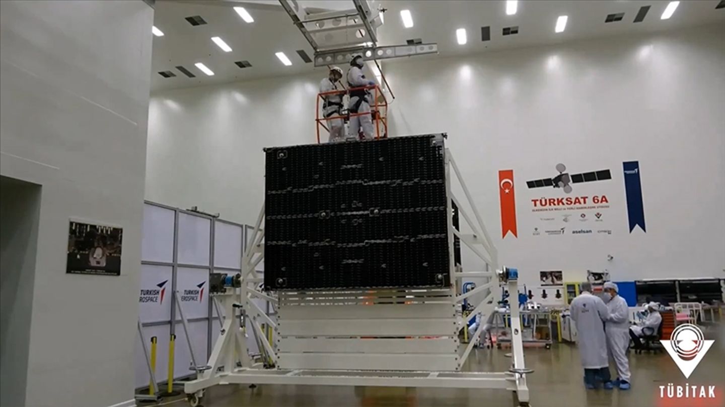 Türksat 6A'nın ihtiyaç duyduğu enerji güneş panelerinden sağlanacak