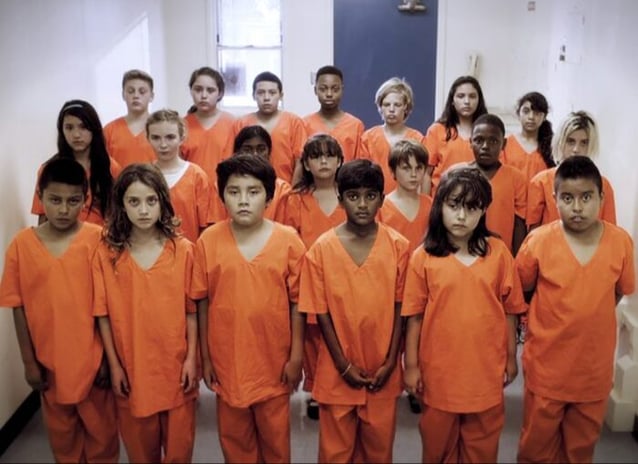 The Guardian: İngiltere’de mülteci çocuklar cezaevine atılıyor