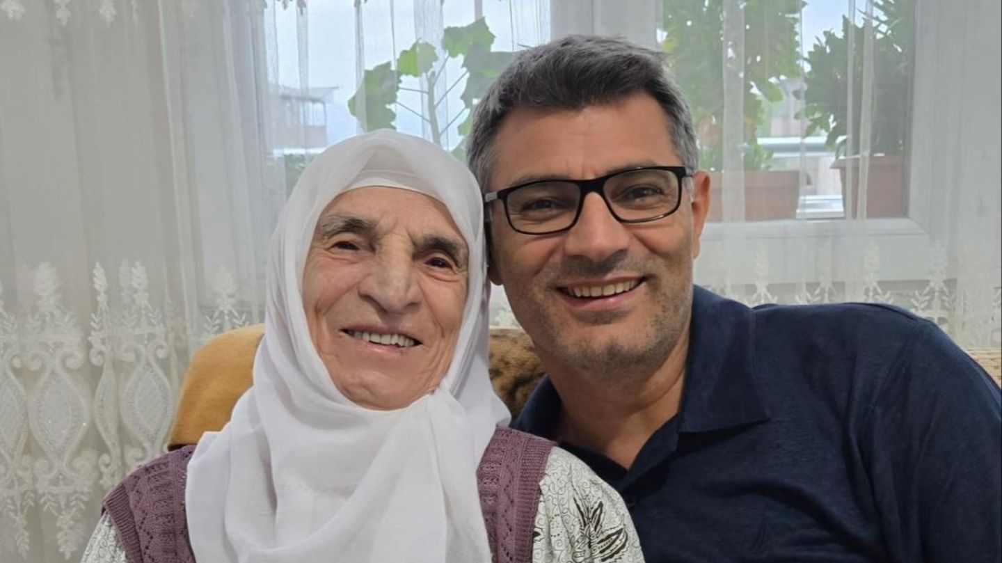 Yusuf Dikeç annesiyle ilgili fotoğrafa açıklama yaptı! Yusuf Dikeç aslen nereli?