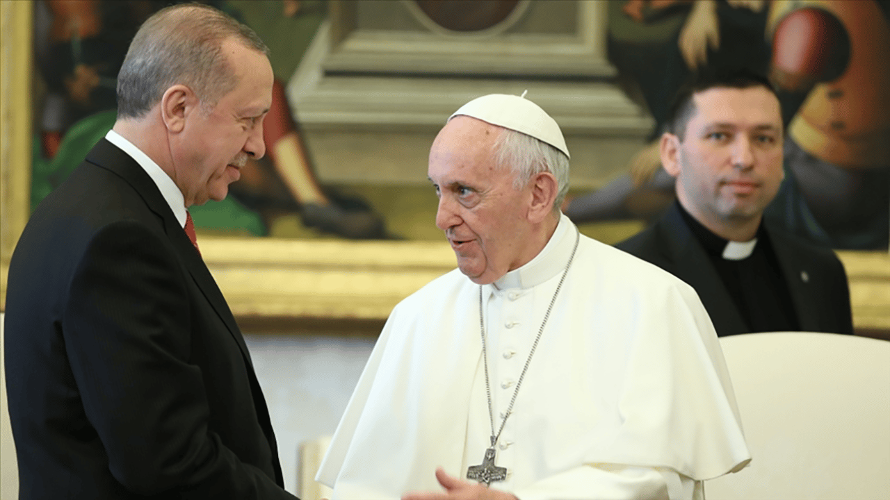 Crux Now: Erdoğan, Francis’ten istediğini aldı