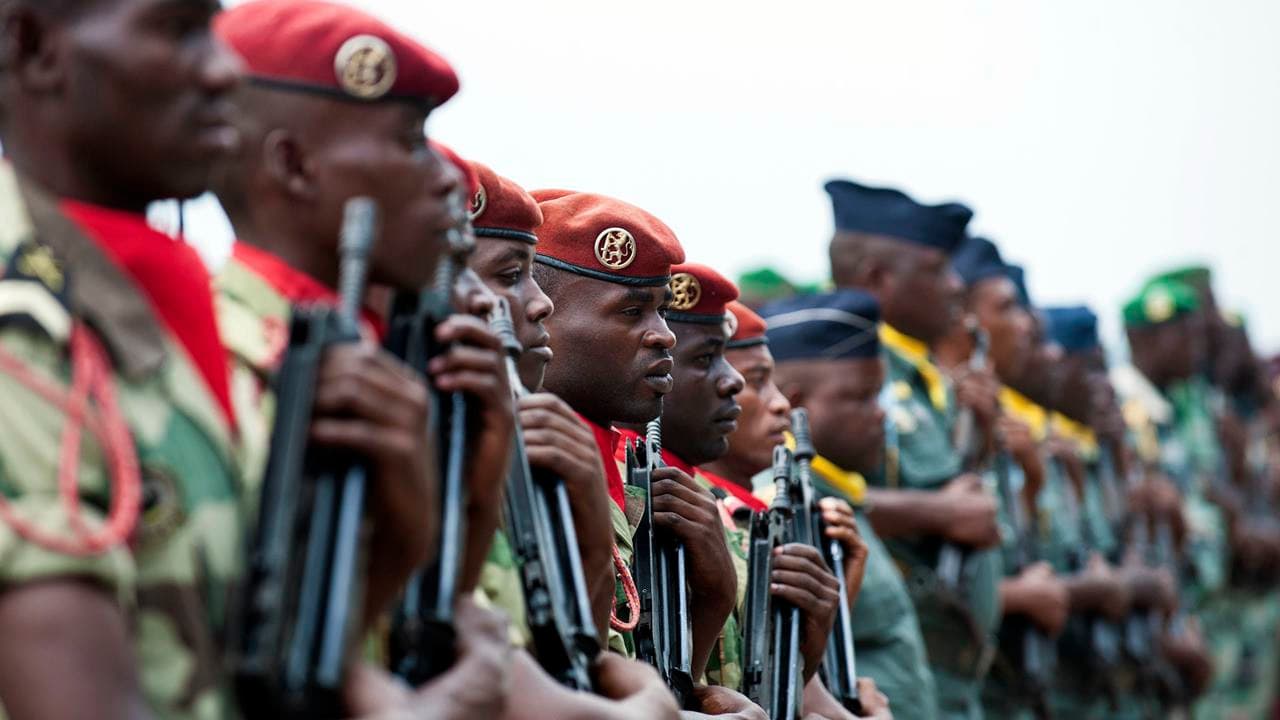 Gabon'da askeri darbe girişimi