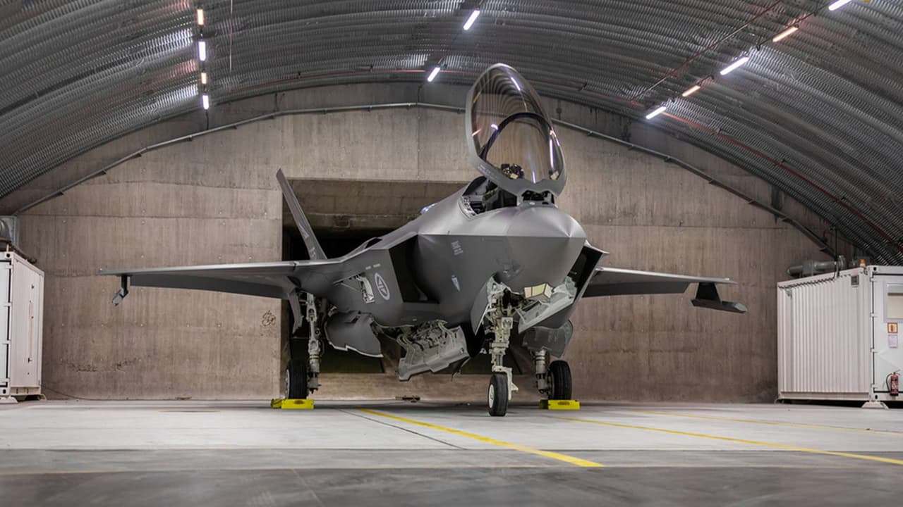 Norveç, yeni F-35 savaş uçaklarını teslim almaya devam ediyor