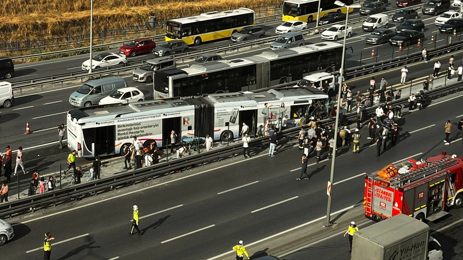 Metrobüs kazası
