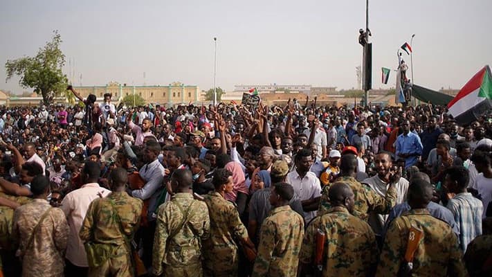 ABD'den Sudanlı generallere ateşkes uyarısı