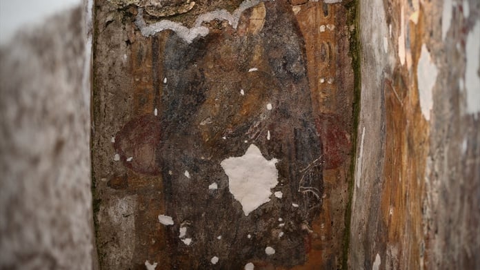 İznik'te 19 yıl önce ortaya çıkarılan "Meryem ve çocuk İsa" freski restore edildi