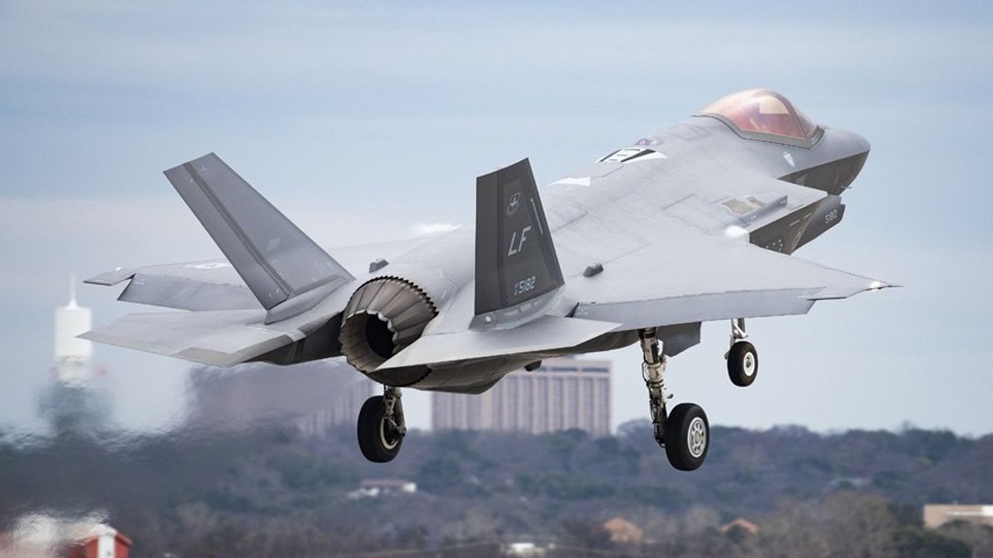 Lockheed Martin 2024'te 100'den fazla F-35 teslim etti