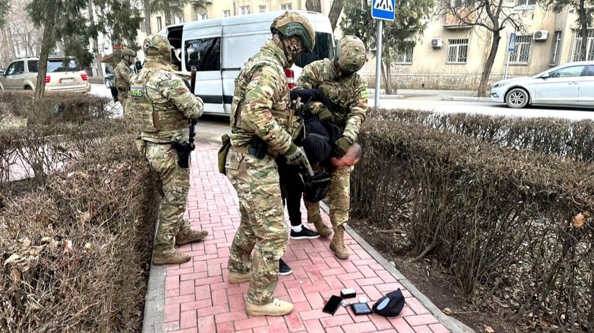 FETÖ Kırgızistan'da darbe yapmaya hazırlanırken yakalandı