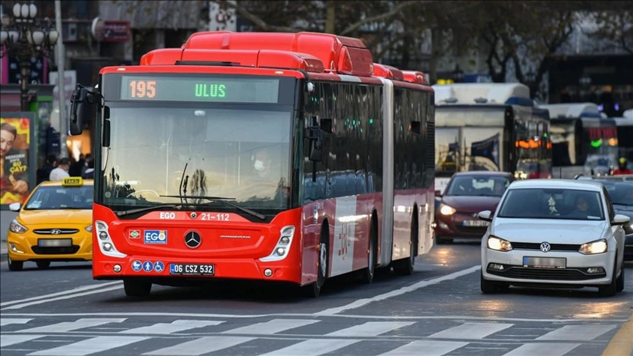 Başkent'te toplu ulaşım ücretlerine zam yapıldı