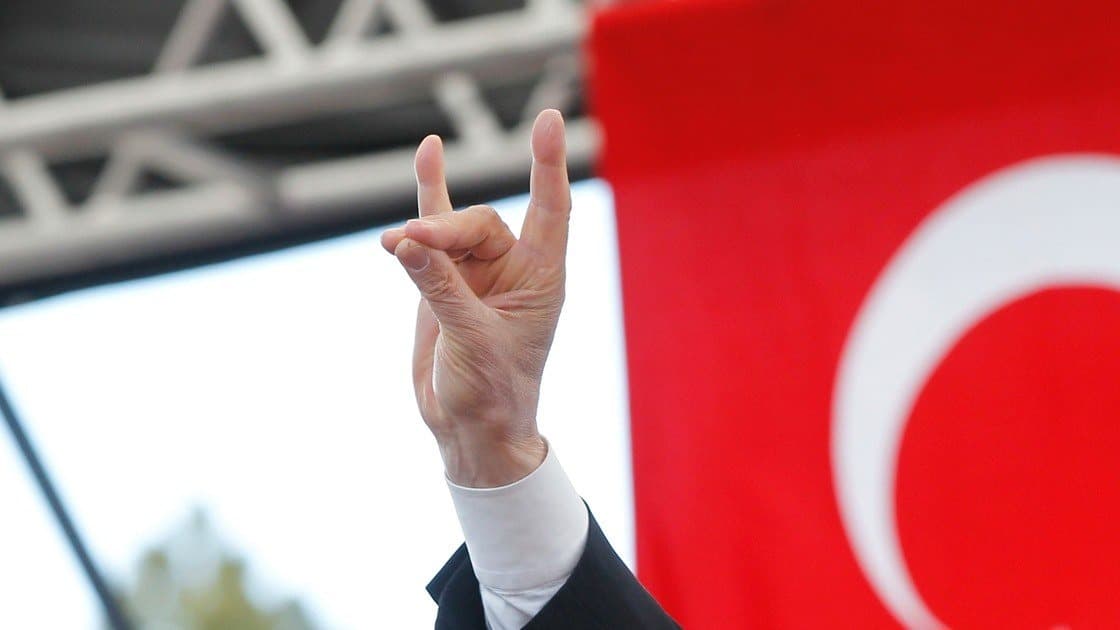 Bozkurt İşareti: Tarihçesi, Anlamı ve Bağlantıları