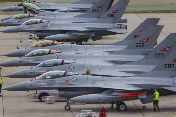 Romanya, Norveç'ten 3 adet F-16 aldı