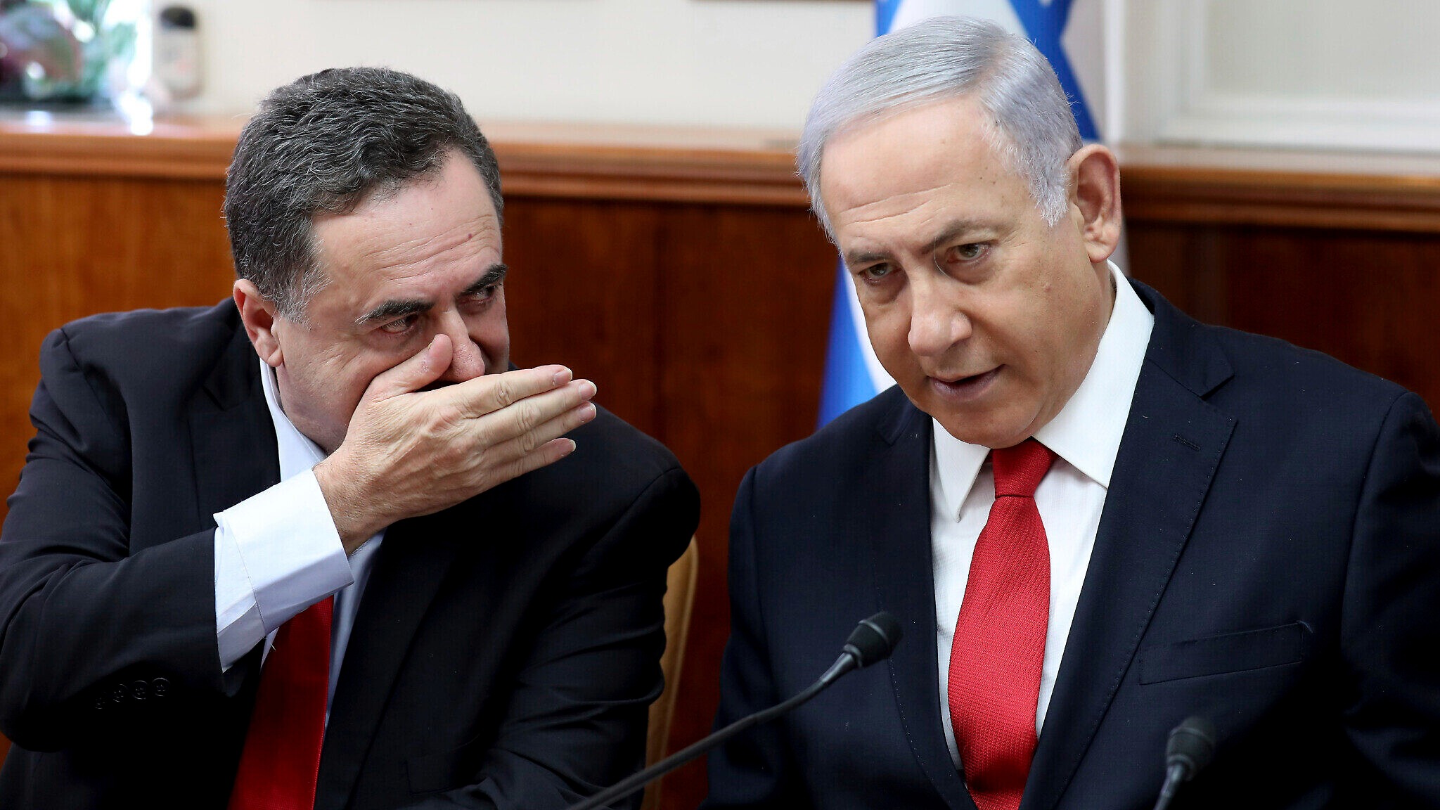 İsrail Enerji Bakanı&nbsp;Yisrael Katz ve İsrail Başbakanı Netanyahu