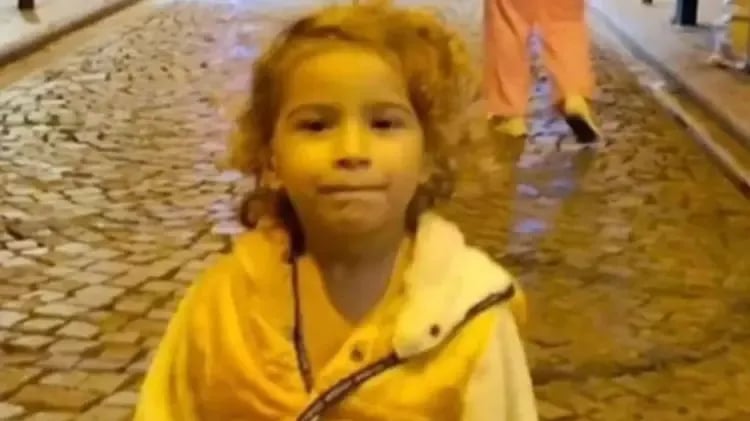 Küçükçekmece'de su dolu çukura düşen Edanur Gezer.