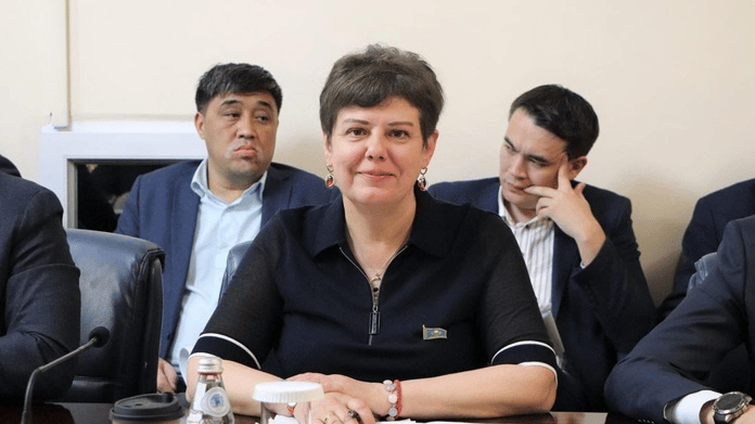 Rus kökenli Kazakistan Milletvekili Başinskaya'dan Ukrayna'ya: Kırım'a saldıracağına, Türkiye'ye saldır