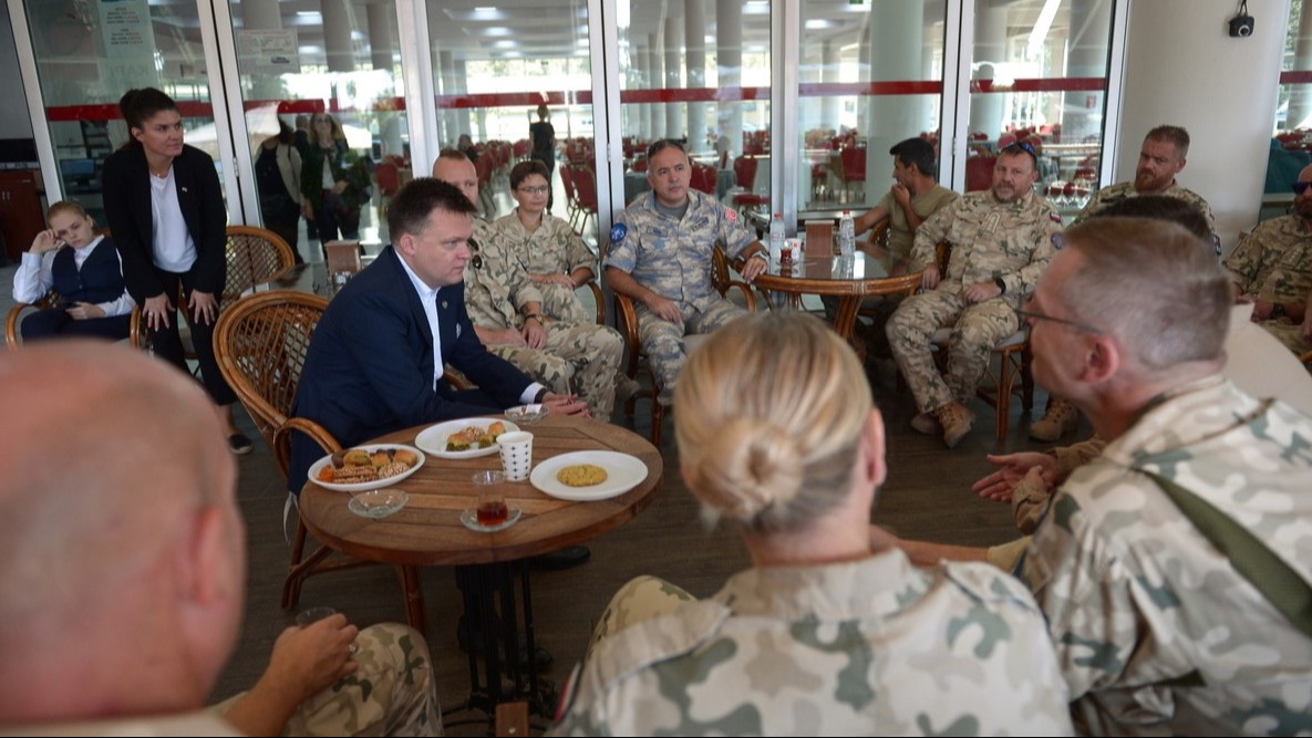 Hołownia İncirlik Hava Üssü'nde&nbsp;