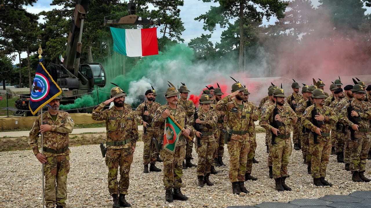 Salvini'nin Lig Partisi İtalya'da zorunlu askerlik teklifini sundu