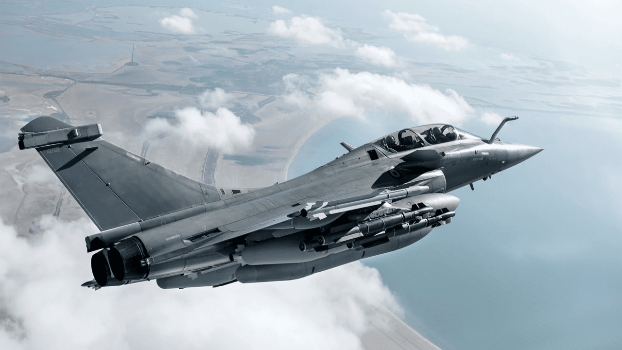 Yunanistan Hava Kuvvetleri son Rafale savaş uçağını teslim aldı