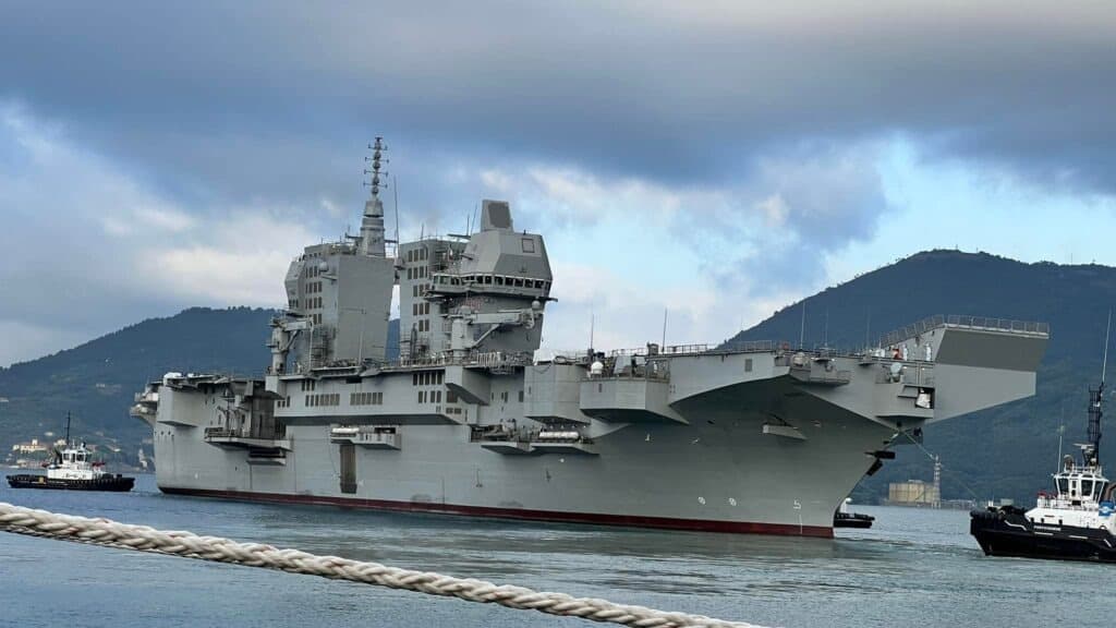 İtalyan Donanması Trieste Amfibi gemisini hizmete aldı