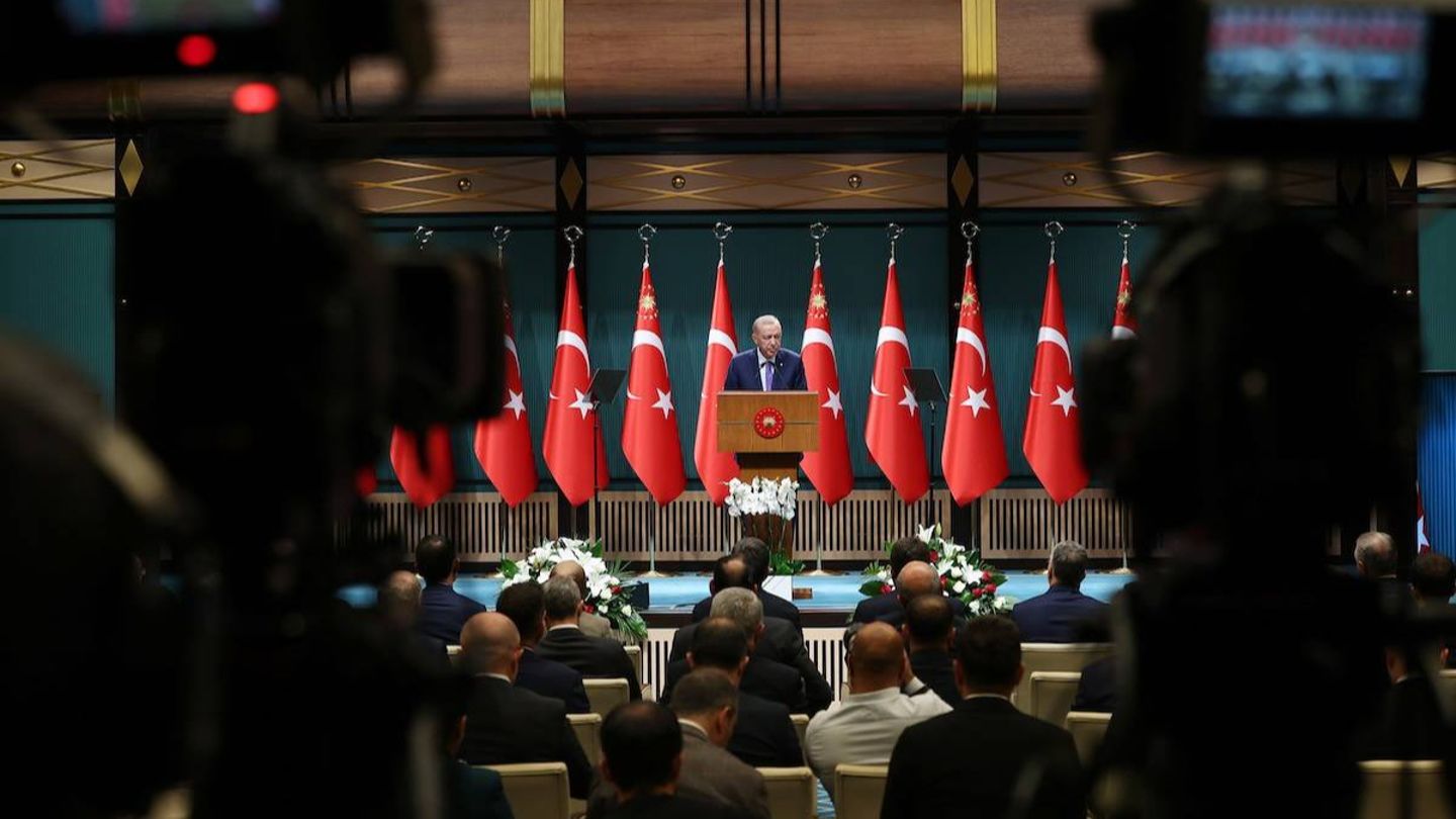 Gulf Today: Türkiye Suriye'de kazanırken İran yeni bir yenilgi aldı!
