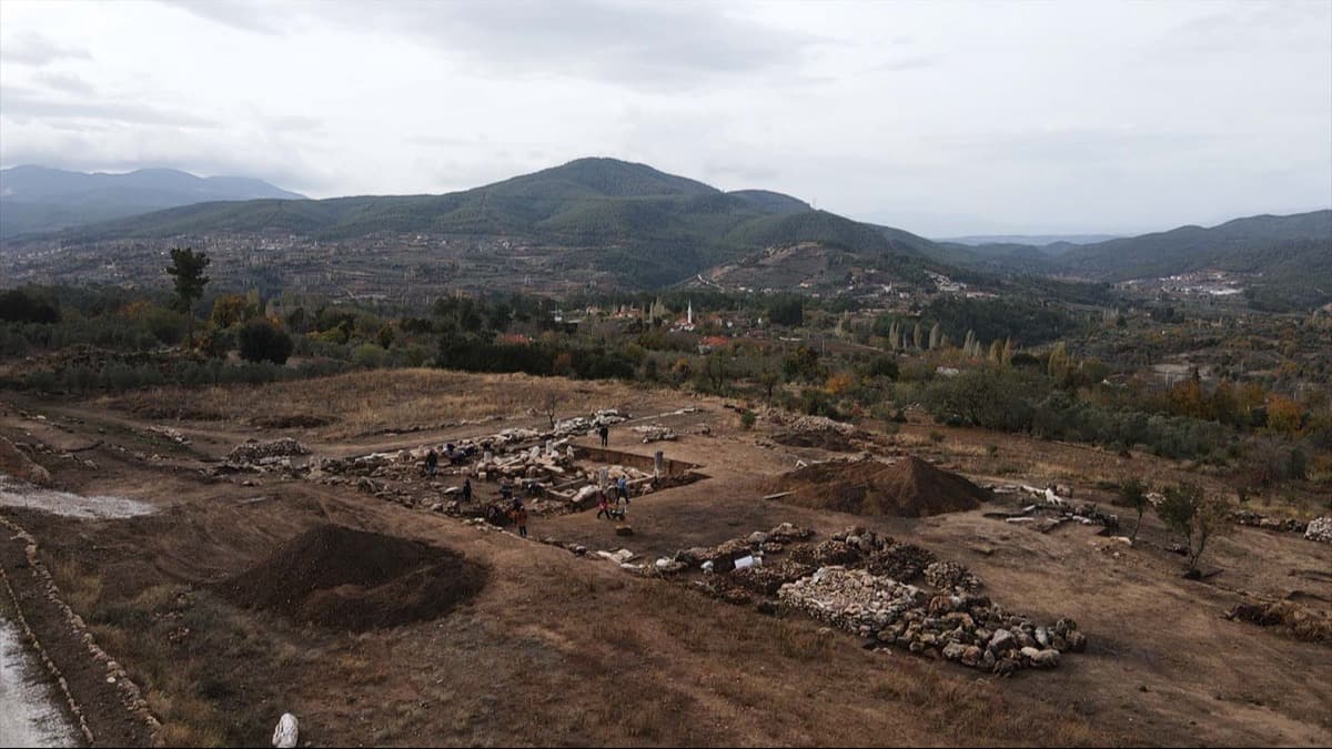 Hyllarima Antik Kenti'nde ilk anıtsal çeşme binası bulundu