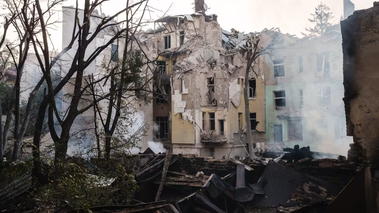 Cephe hattına uzak olan Ukrayna'nın Lviv şehri