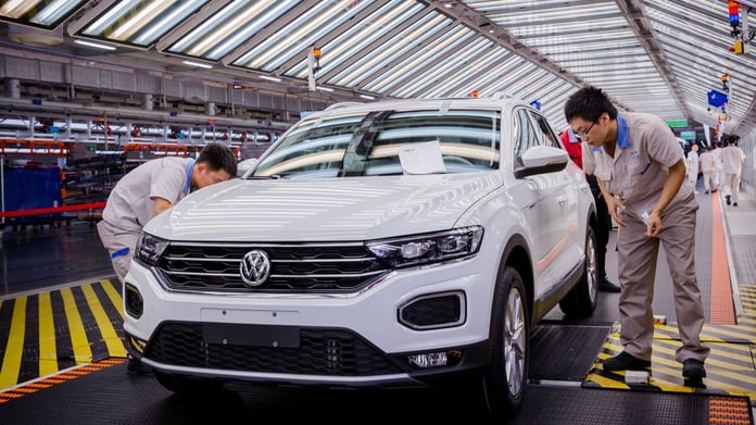 Bir devrin sonu: Alman otomotiv devi Volkswagen, Çin karşısında batış planlarını konuşuyor
