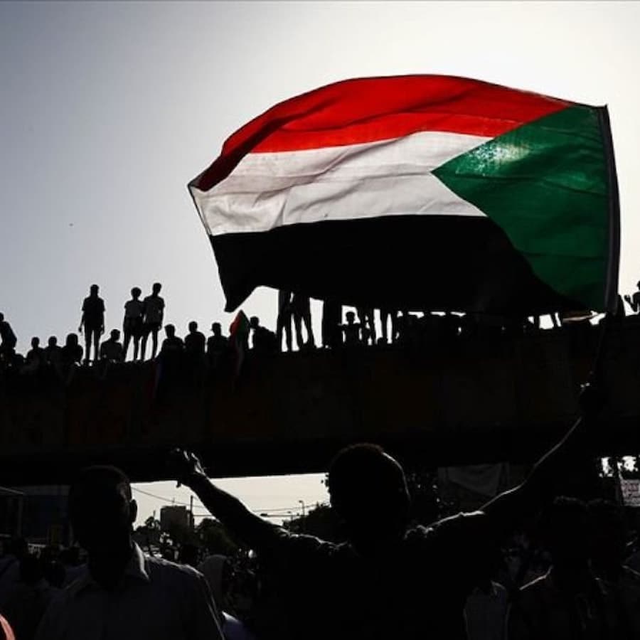 Suudi Arabistan Sudan’da barış için devrede