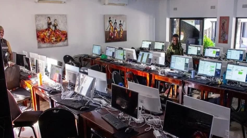 Zambiya'da 22 Çinli Siber Dolandırıcı Tutuklandı