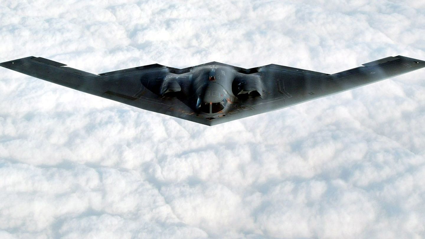 B-2 bombardıman uçakları ilk kez Yemen'de Husilere karşı saldırılara katıldı