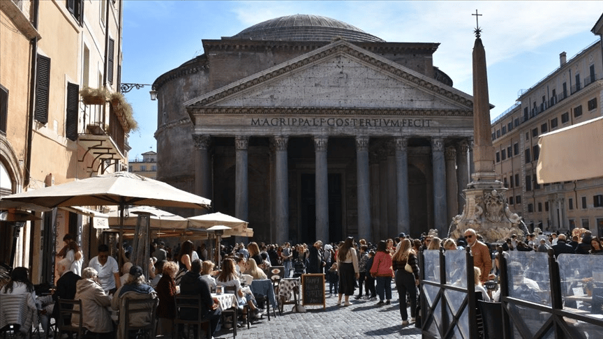 Pantheon'da Giriş Ücreti Getirildi